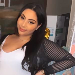 Meet your Posher, Ginna